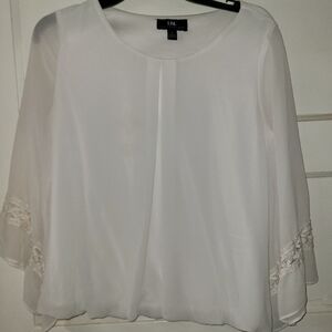 Off-white blouse, Size M